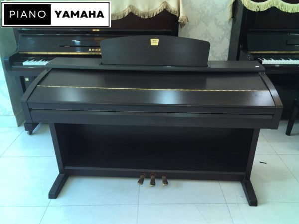Yamaha CVP-403