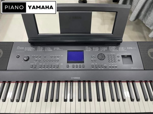 Yamaha DGX-660