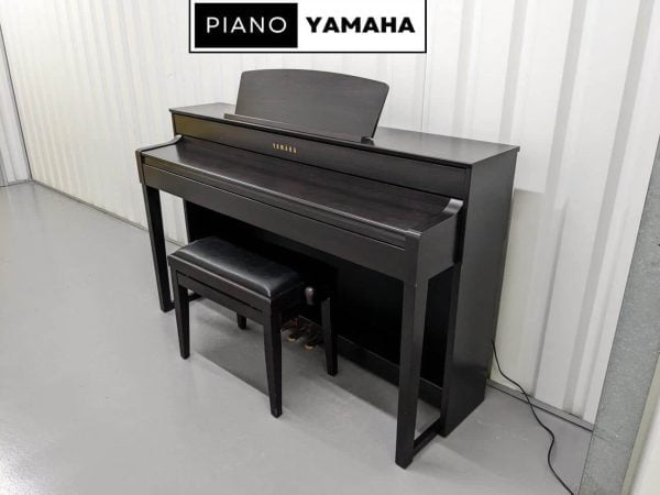 Yamaha CLP575