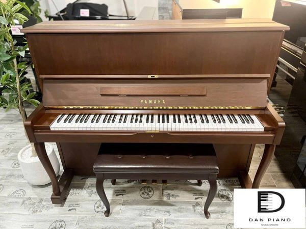 Đàn Piano Yamaha W110B