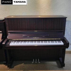 Yamaha U5