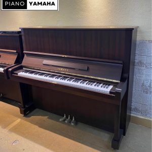 Yamaha U5
