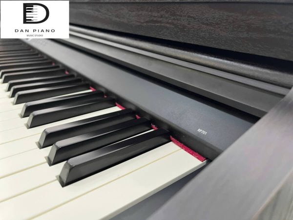 Đàn Piano Điện Roland RP701